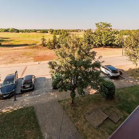 Appartement 2 *